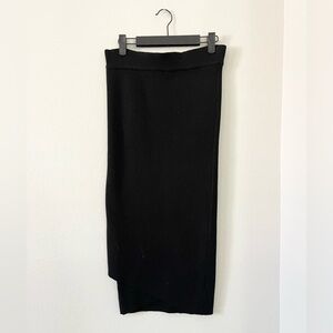 DEE ELLY | Black Ribbed Midi Skirt - M